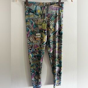 NWOT Marvel Women’s superhero Leggings Size Medium